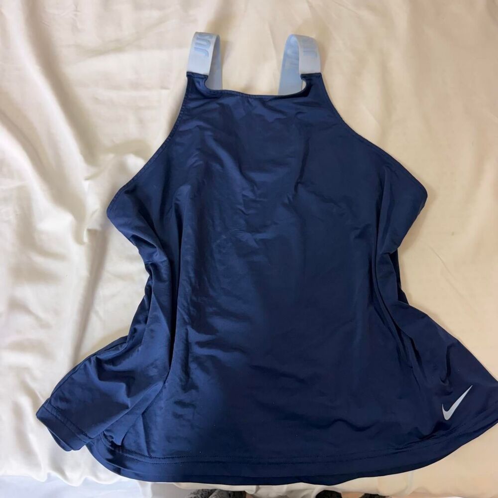 Nike Women's Navy and Blue Vest